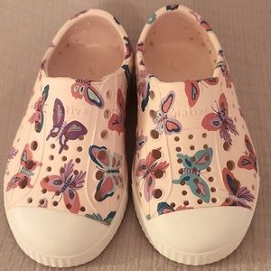 native shoes butterfly toddler shoes, so cute limited edition slightly used cute